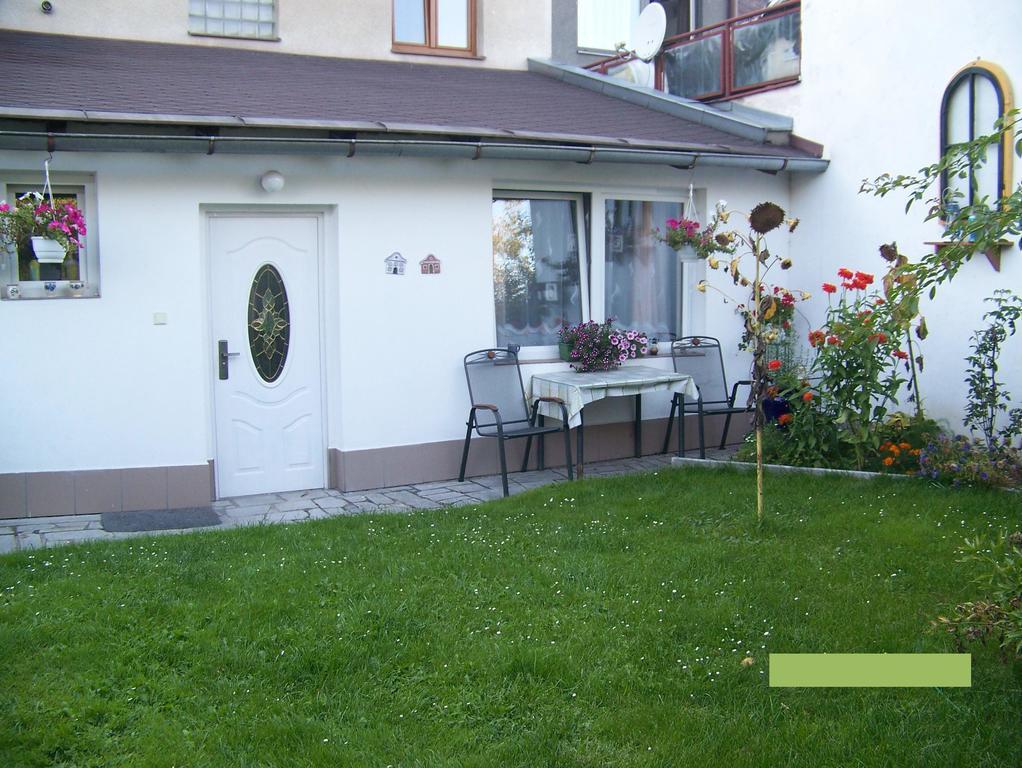 Studio Jindrichuv Hradec Exterior photo